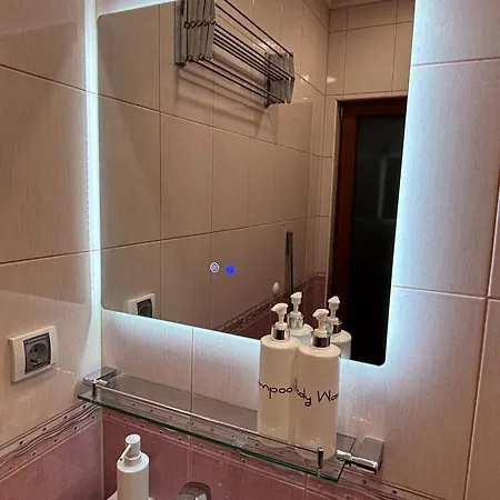 Daire Dimoff Self Check-in